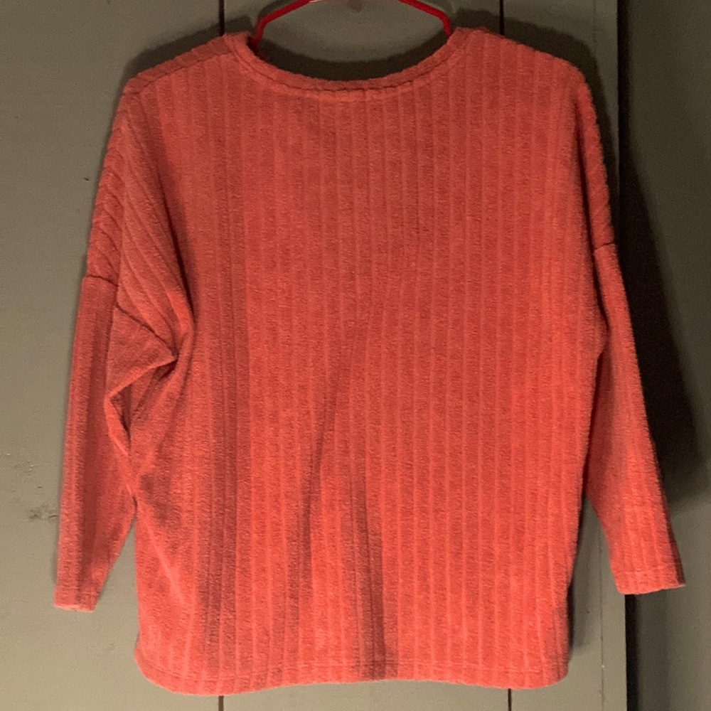 Very comfy long sleeve!!